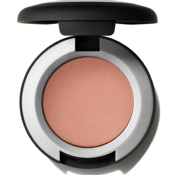 MAC Powder Kiss Soft Matte Eye Shadow in What Clout! - Picture 1 of 3